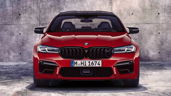 BMW M5 2021: nuevo restyling para la berlina deportiva